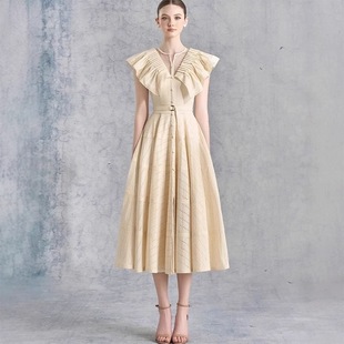 越南小众设计师荷叶边压褶V领收腰大摆连衣裙GSEN5460