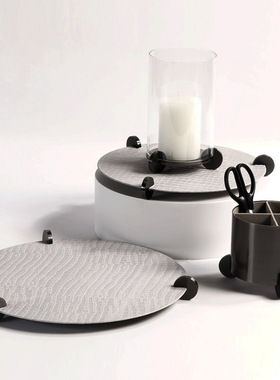 北欧简约轻奢金属烛台摆件样板间