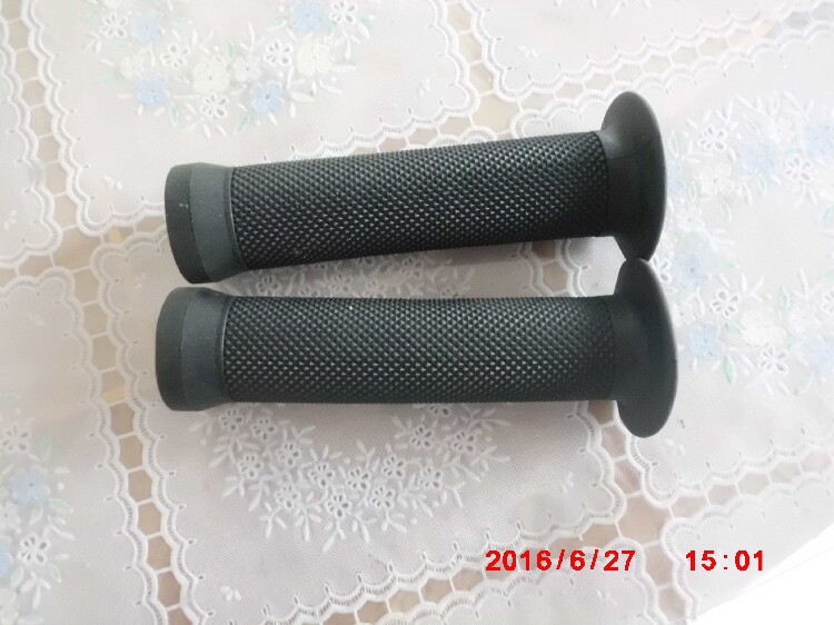 Poignées de vélo GIANT - Ref 2346523 Image 1