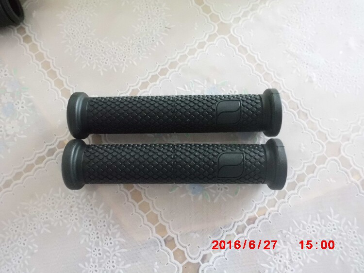 Poignées de vélo GIANT - Ref 2346522 Image 1