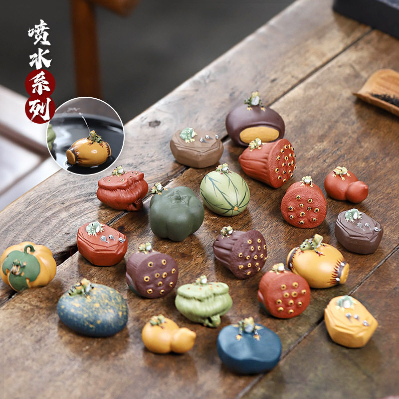 【席韵堂】宜兴紫砂壶茶道配件茶玩可养茶宠摆件西瓜喷水青蛙单个