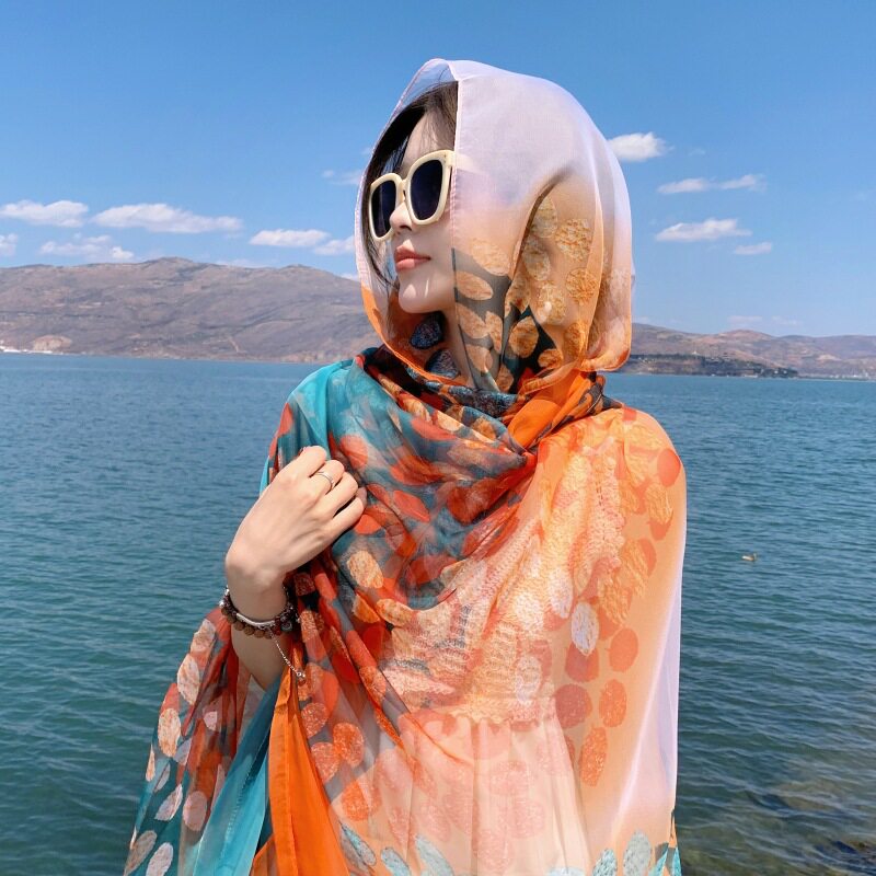 沙滩裙海边披肩2026新款女薄款防晒外搭民族风旅游配裙子纱巾丝巾