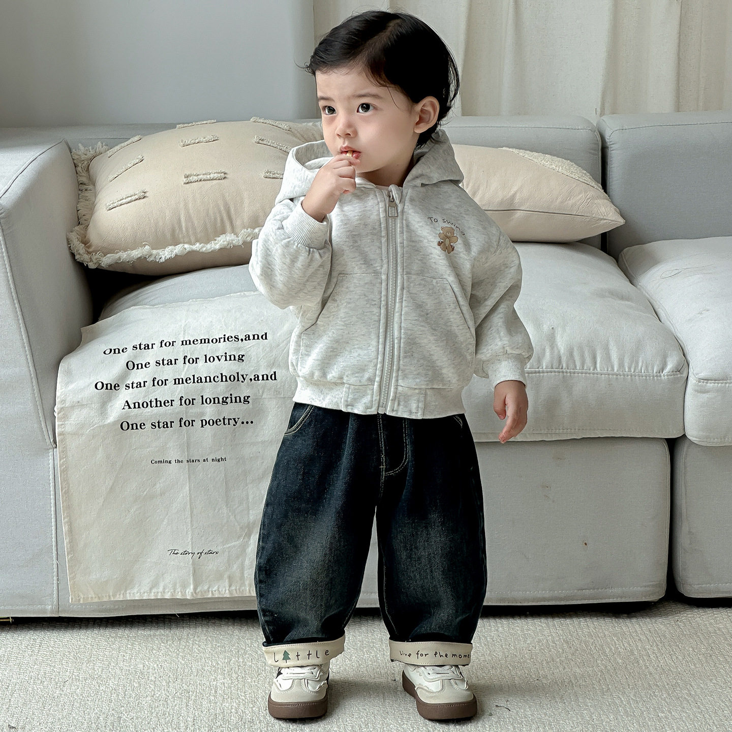 点兮2025秋季新款婴幼儿针织外套套装男宝宝卫衣打底牛仔裤三件套