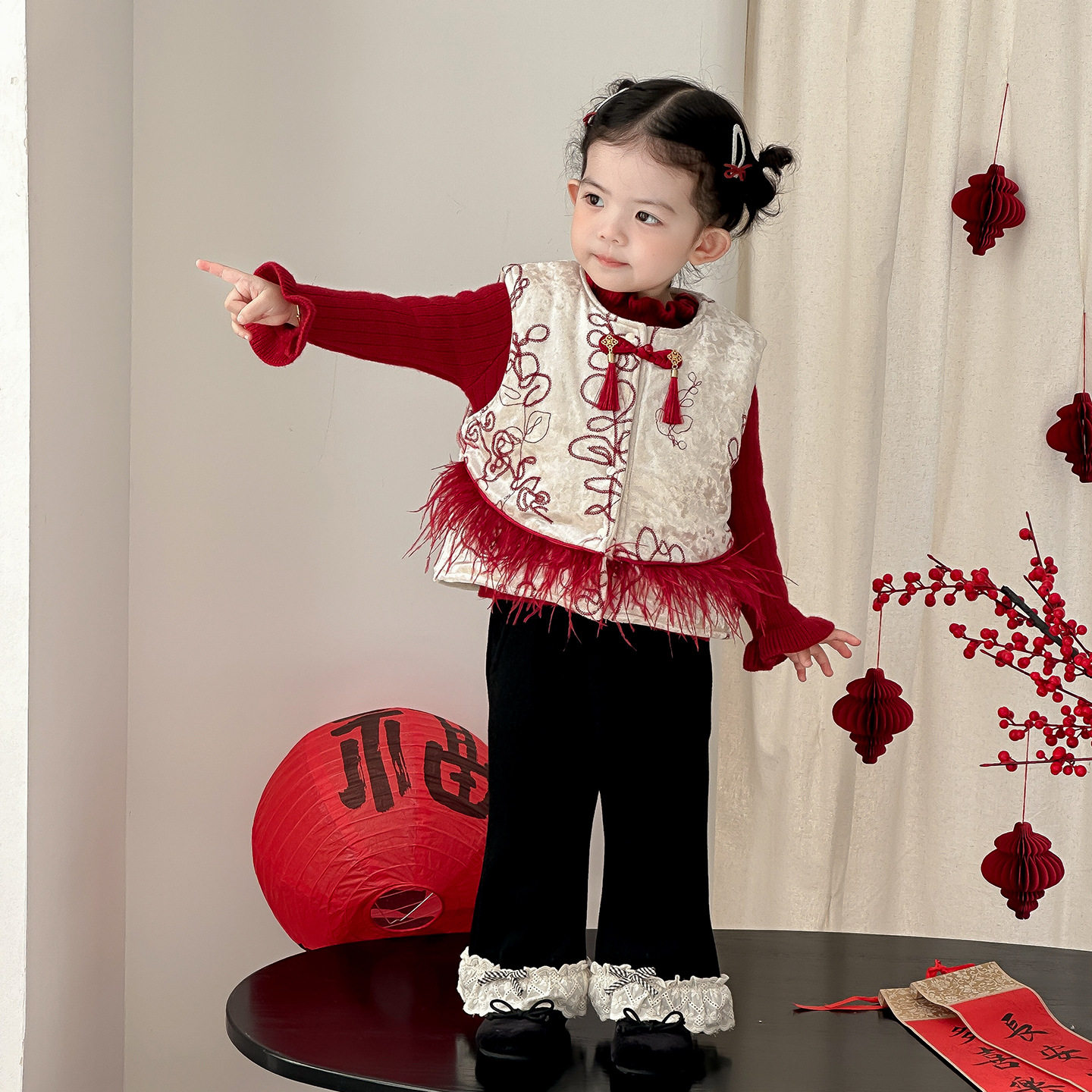 三折专区冬季婴幼儿加绒加厚年服马甲套装女宝宝中国风保暖三件套