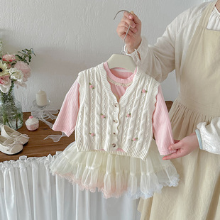 点兮春季新款婴幼儿花朵马甲套装女宝宝立体开衫打底衫半裙三件套