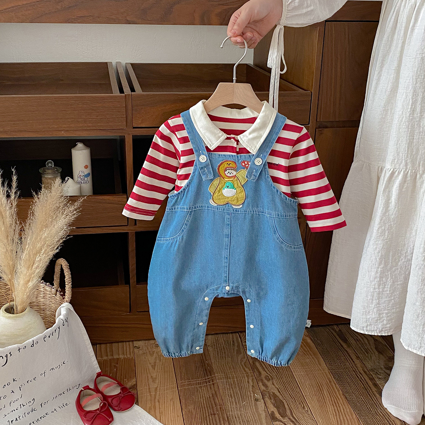 三折专区 2025秋季新款牛仔包屁衣套装婴幼儿条纹POLO衫背带哈衣