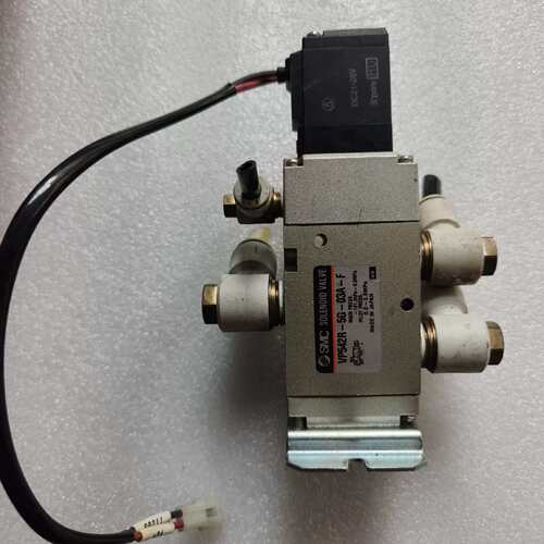 {议价}电磁阀VP542R-5G-03A-F，使用电压DC21