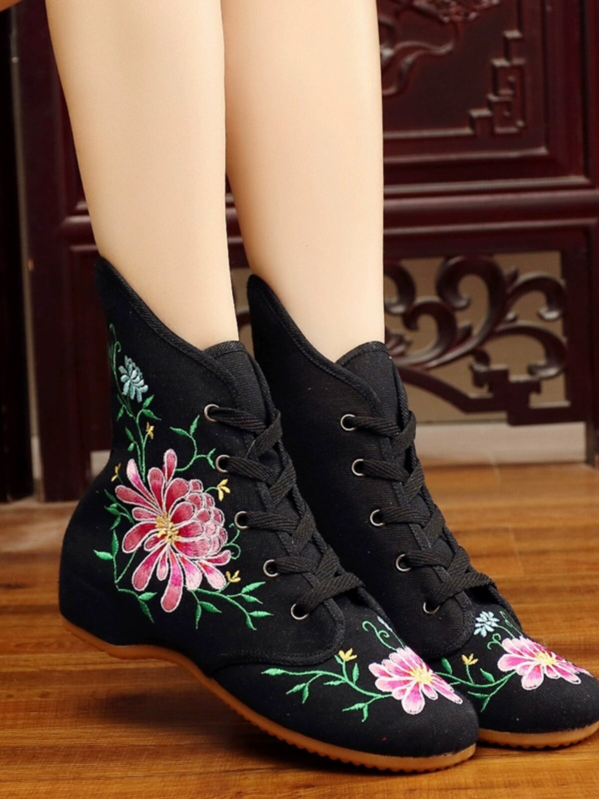 SQUARE DANCE SHOES SPRING AND AUTUMN FOLK EMBROIDERY LACE-UP BOOTS HIGH TOP INNER HEIGHT COW TENDON BOTTOM WEDGE OLD BEIJING CLOTH SHOES