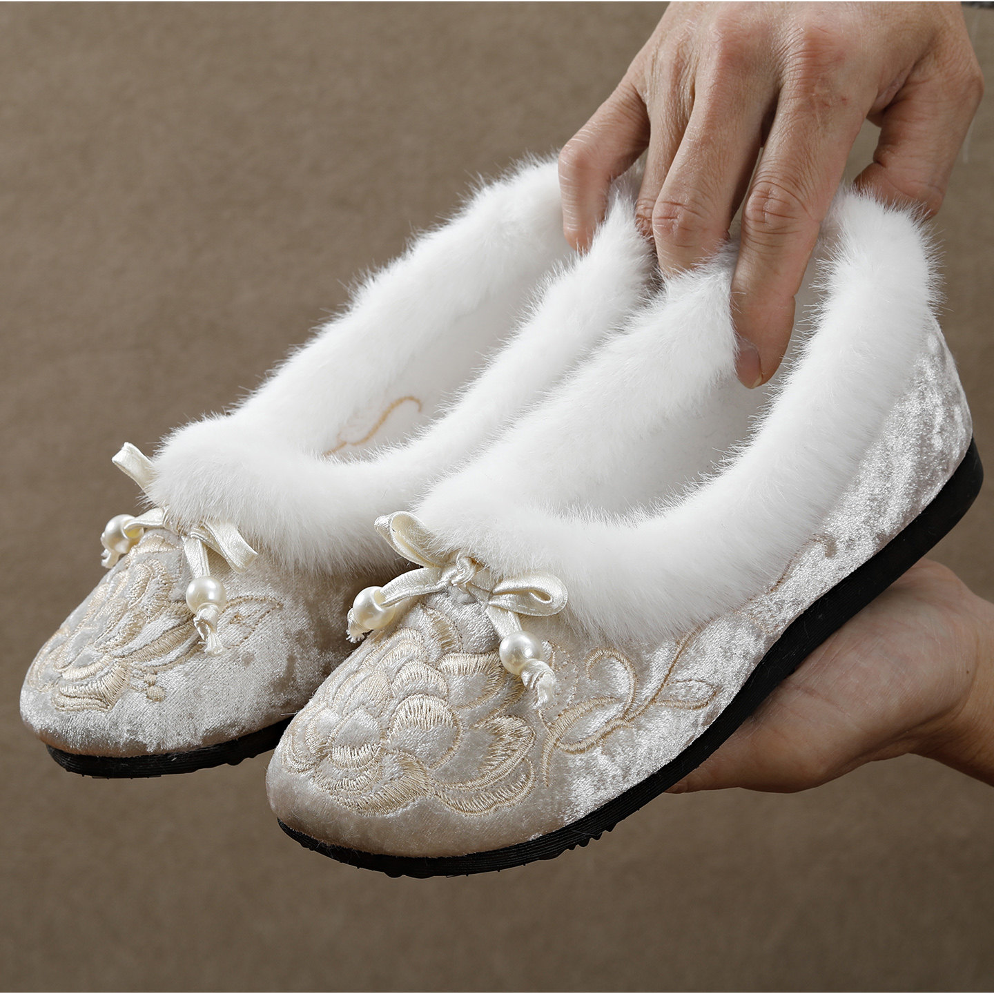 古风汉服鞋子老北京布鞋女加绒软底一脚蹬舒适妈妈鞋保暖绣花棉鞋,女鞋,绣花鞋,淘宝优惠券,粉丝福利购,淘宝优惠卷