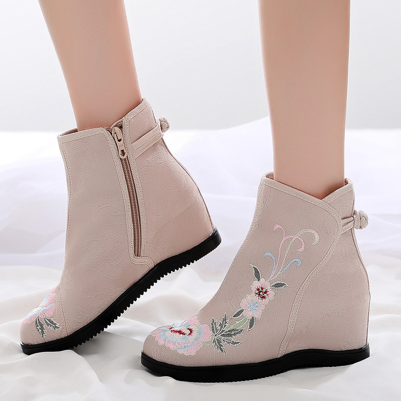 老北京布鞋绣花鞋高跟加绒休闲鞋