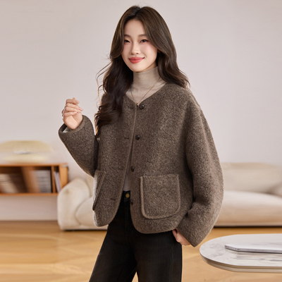 咖色高端鹅绒内胆羽绒服