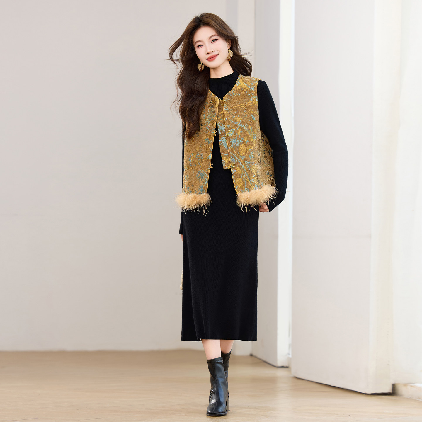 驼鸟毛马甲针织连衣裙套装2025秋冬新款独特漂亮新中式国风两件套