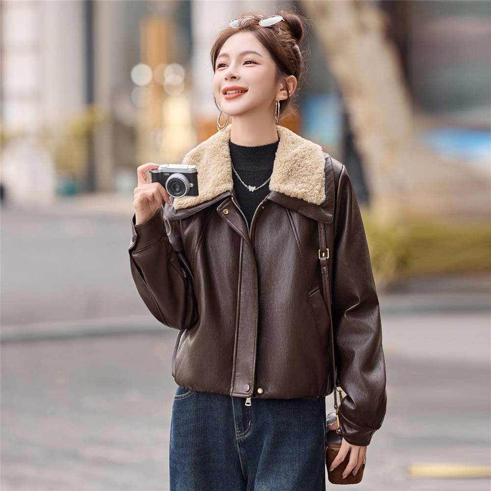 加厚保暖仿羊羔毛翻领皮衣女