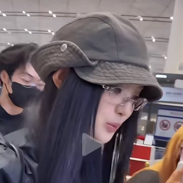 超越同款贝雷帽子女生2026小众款复古画家帽子宽帽檐显脸小鸭舌帽