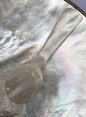 天然贝壳勺白色款珍珠贝母加工月商用调羹精美餐具鱼子酱小勺批发