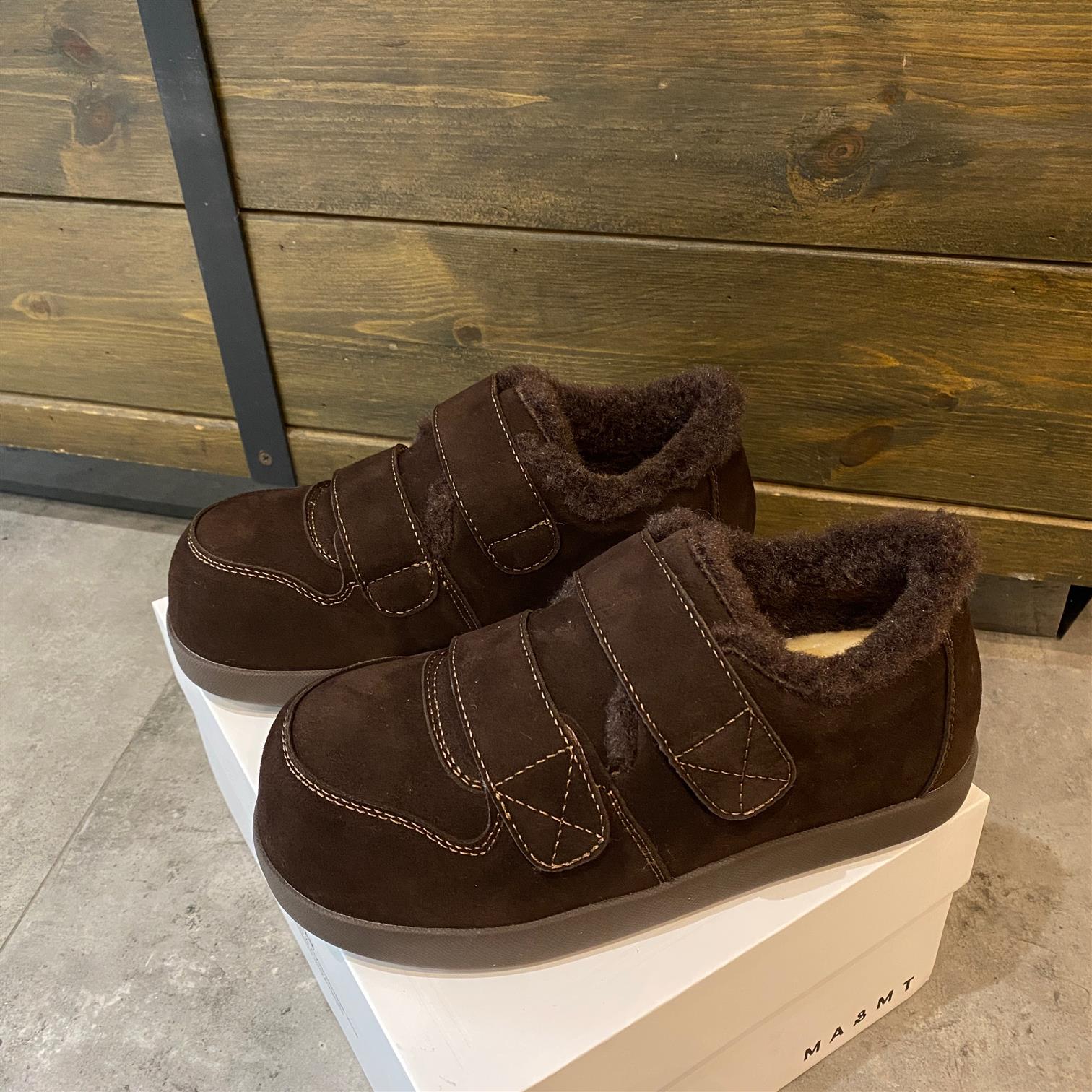 真皮加绒勃肯鞋女2025冬季新款百搭魔术贴软底棉鞋面包鞋休闲板鞋