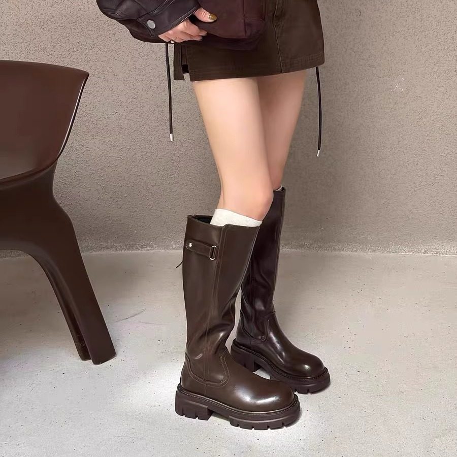 美拉德风皮带扣机车靴