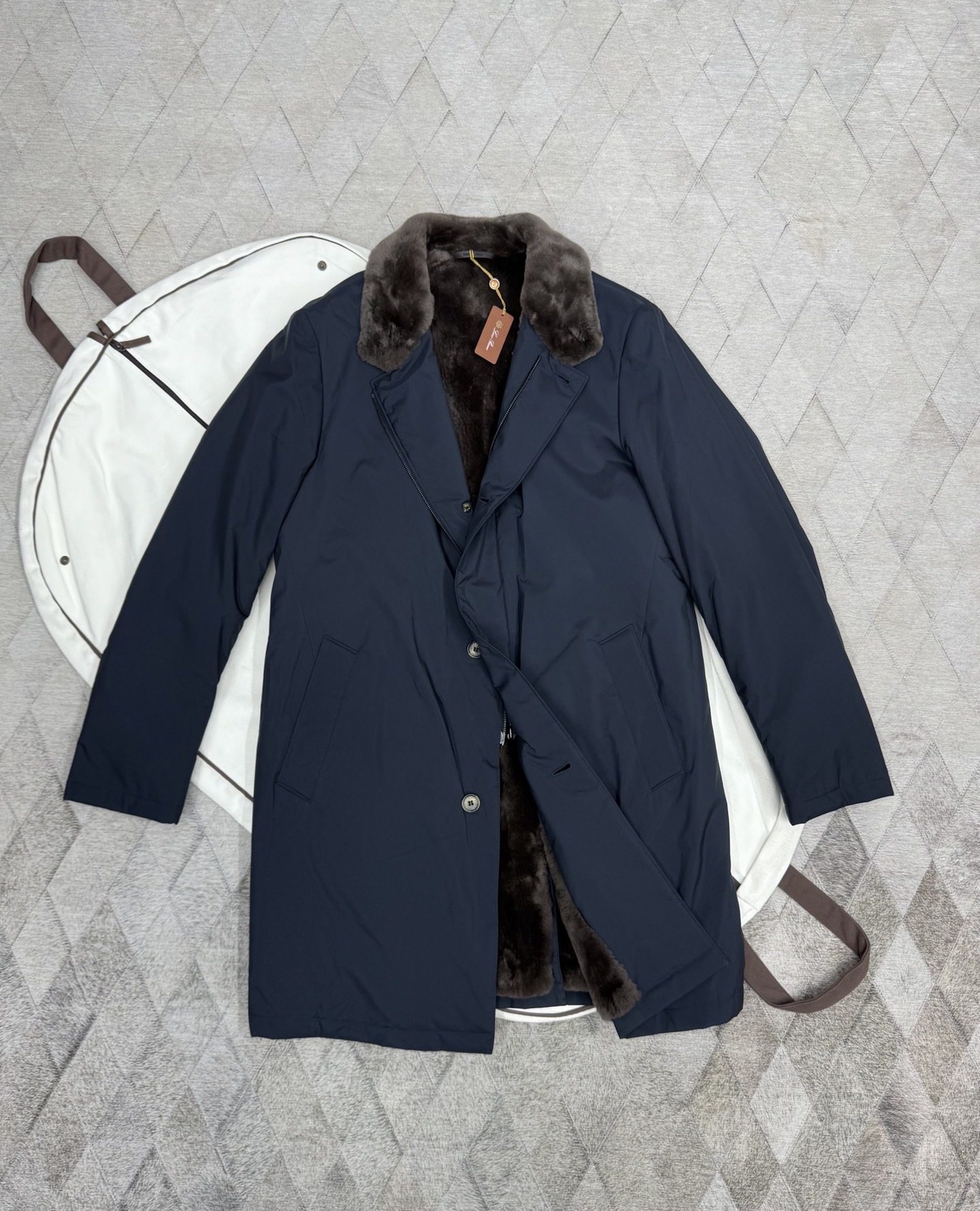 LoroPiana诺悠翩雅秋冬保暖海狸鼠皮草内胆男士休闲外套夹克大衣,男装,皮草,淘宝优惠券,粉丝福利购,淘宝优惠卷