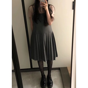 韩国maybebaby羊毛吊带连衣裙甜美气质学院风修身百褶短裙女