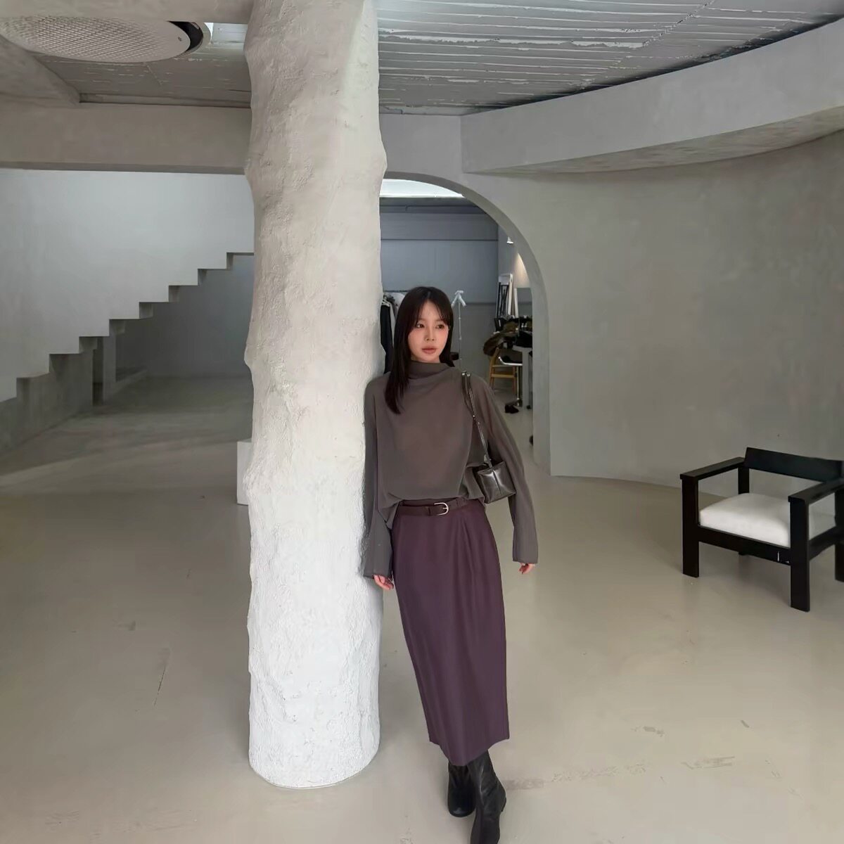 韩国摸摸头同款高腰羊毛双褶铅笔裙26秋季新款时髦纯色半身裙女
