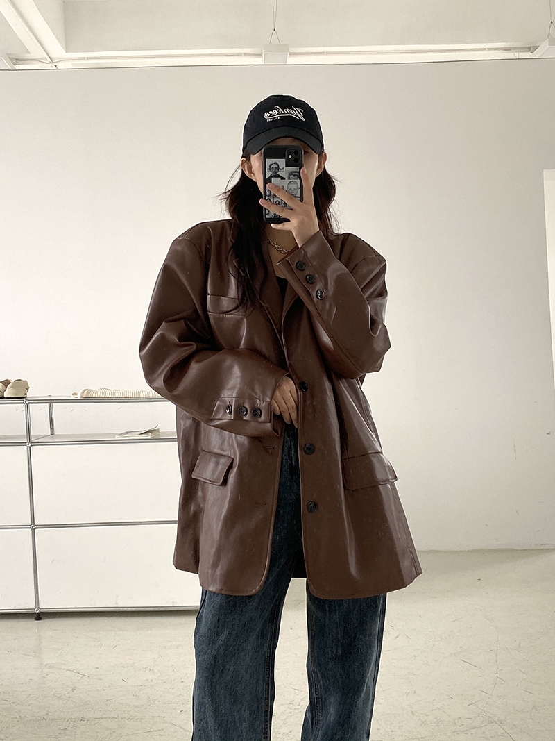 Real price Korean loose Lapel leather suit women's back slit looks thin and handsome locomotive coat