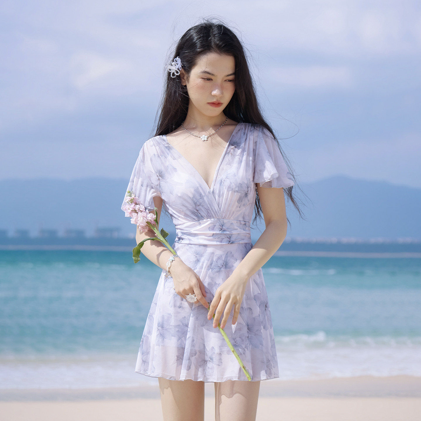 2026女V领钢托显瘦裙式连体泳衣