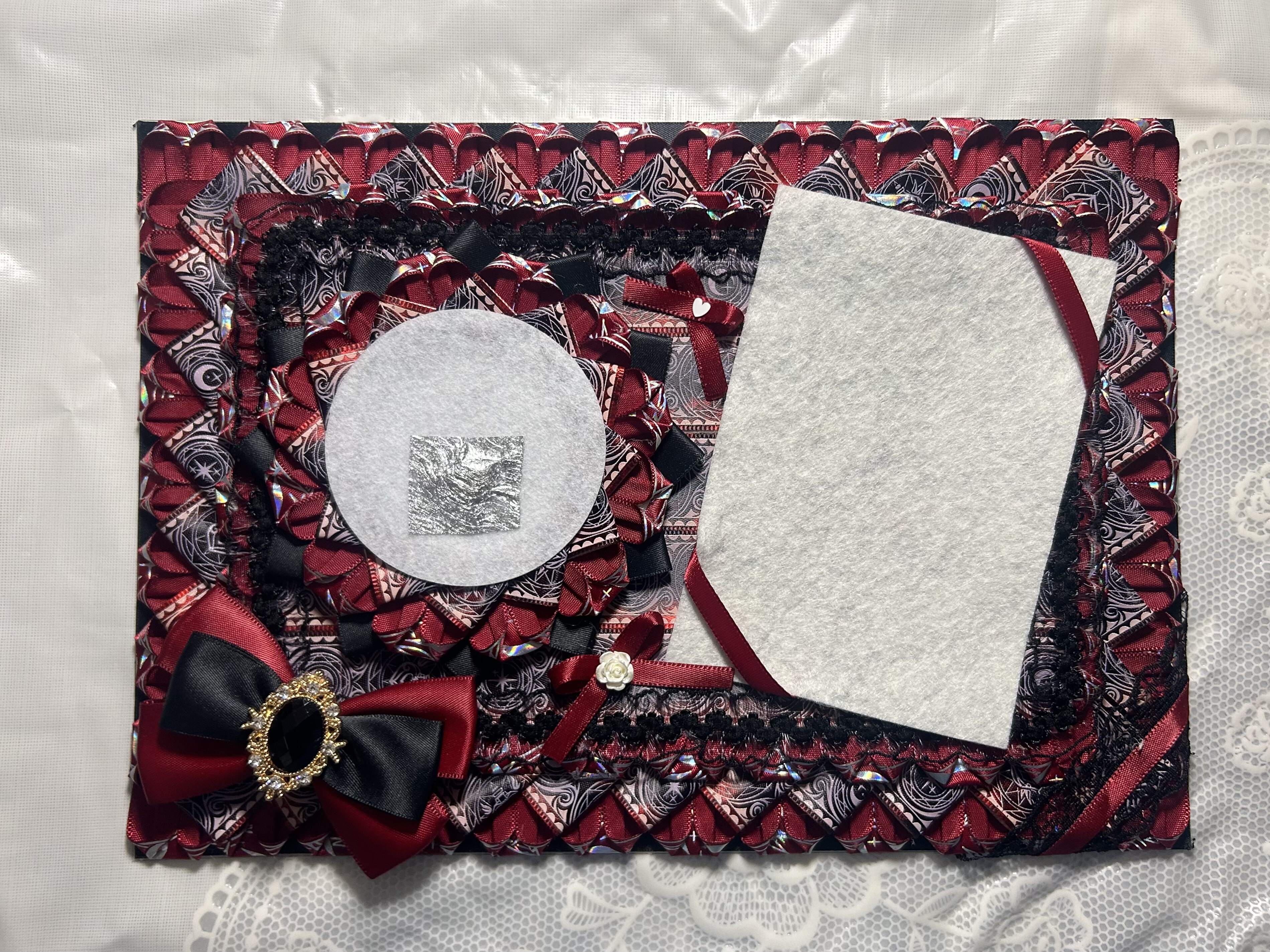 阿包手作｜现货红黑丝带痛板蝴蝶结痛板相卡托吧唧托扎板痛包装饰