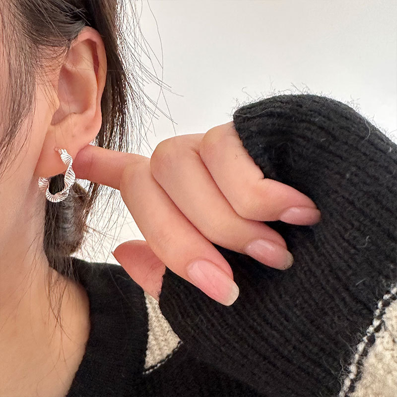 韩版s925纯银不规则条纹莫比乌斯耳环女简约轻奢时尚港风个性耳饰