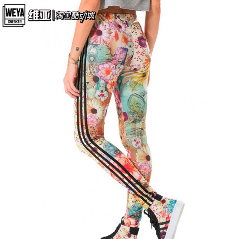 阿迪达斯紧身长裤直筒裤女花卉 AB1976