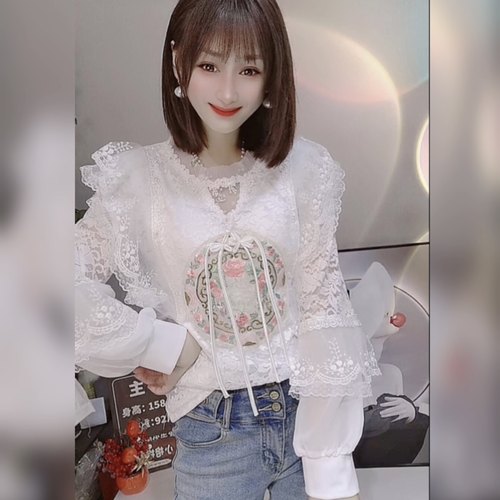 盘扣民族风减龄拼接刺绣蕾丝衫