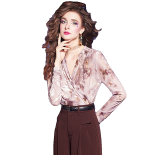 菲梦伊植绒印花t恤打底衫女长袖春装新款复古高级感显瘦V领上衣薄