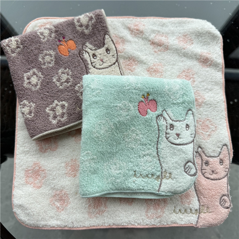清仓特出口日本原单猫咪卡通可爱刺绣纯棉柔软全棉舒适吸水小方巾图片