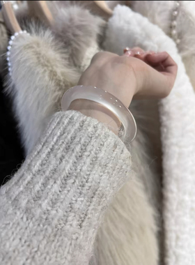 天然高冰透白月光玛瑙荔枝冻玉髓手镯马料女香槟玉镯翡翠珠宝礼物