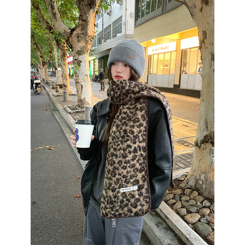 冬季高级感披肩两用保暖时髦围脖