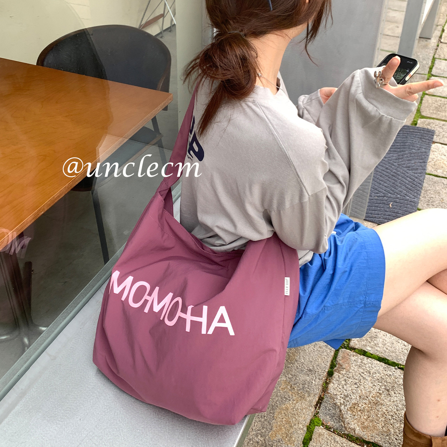 大容量韩系字母尼龙帆布包女款图片