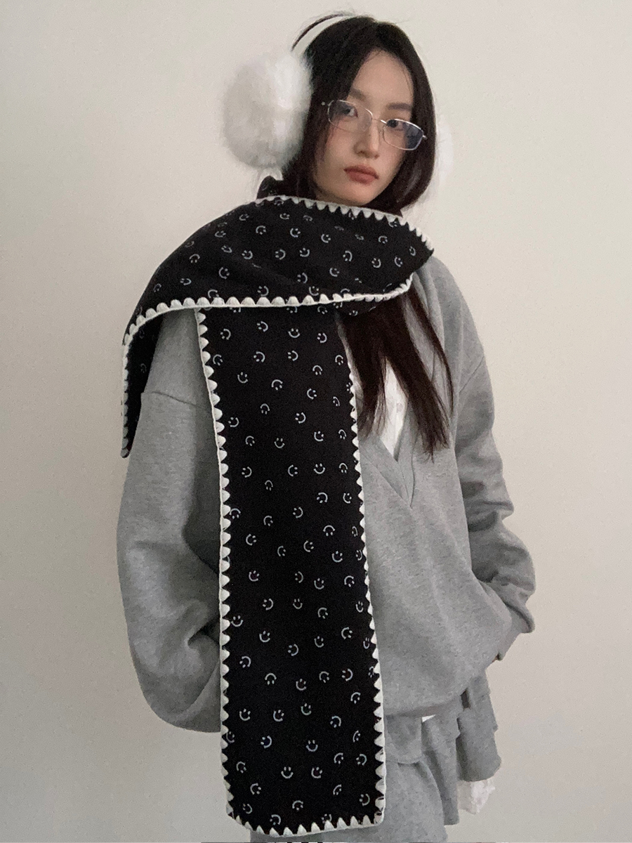 Korean Style Smiley Face Printed Hat and Scarf Combo for Autumn and Winter, Large Head Circumference, Fleece-Lined Cape Shawl, Outerwear, Warm Neck Warmer