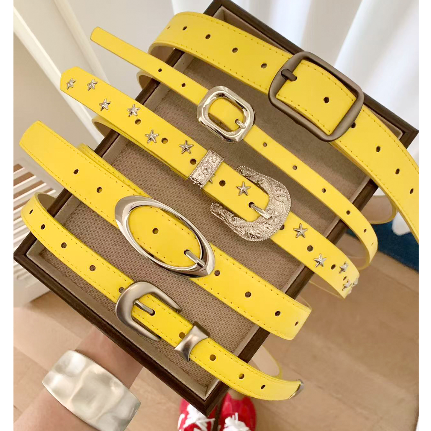多巴胺小众美式y2k黄色腰带女高级感千禧风配裙子牛仔裤皮带配饰