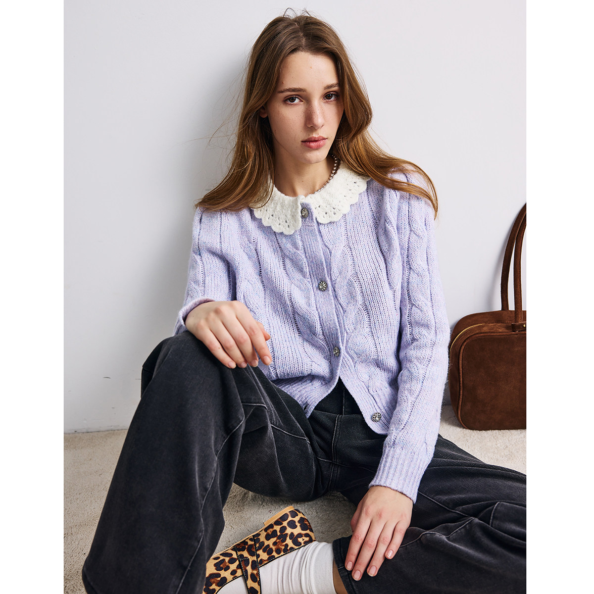 现货 玛德琳千金 重工钩花彼得潘领格雷系高级灰绞花针织开衫上衣