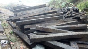 铁路旧枕木园林造景桥梁吊机设备防腐垫木