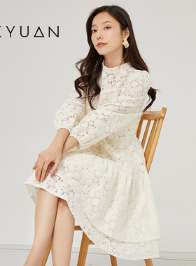 金苑春季新款法式蕾丝镂空设计感时尚气质中长连衣裙G221102