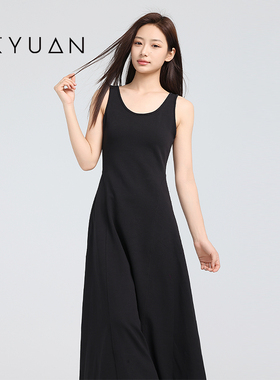 金苑法式修身背心连衣裙女2025夏季新款时髦U领显瘦长裙G252102