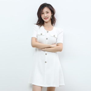 金苑连衣裙子女夏季新款高级感法式收腰小香风小黑裙G232146