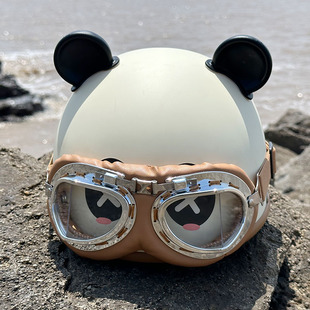 日本代购电动车头盔3C认证半盔可爱机车四季通用冬天熊猫安全帽