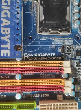 技嘉P45主板GA-EP45-UD3R大板功能全好