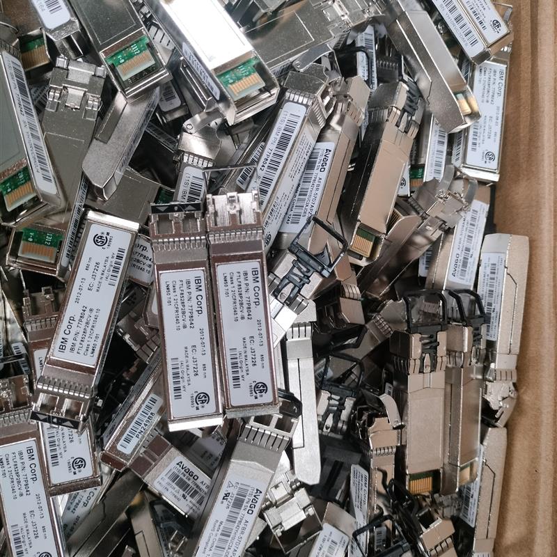 lBM 77P8042 FTLF8528P2BCV-i8-850nm多模原装拆机成色如图