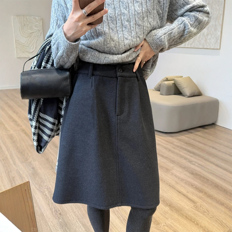 毛呢花苞中裙果然名不虚传！