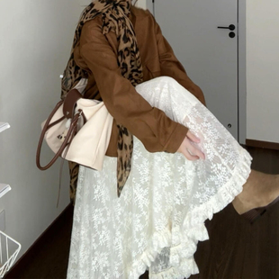 白色不规则蕾丝拼接半身长裙大码女装秋季流行风格梨形伯克利裙子