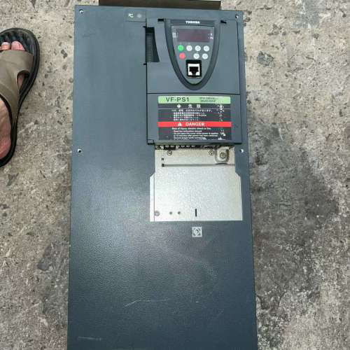 东芝VF-PS1变频器30kw(VFPS1-4300PL-W