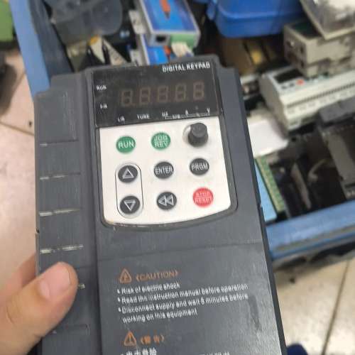 变频器 TH500-2.2G/3.7P