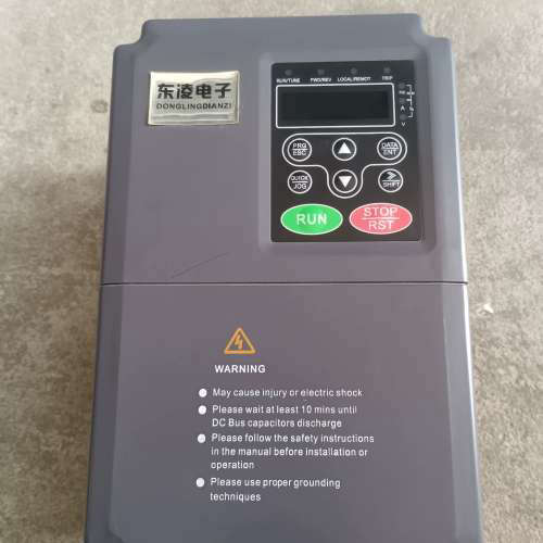 东凌电子变频器CHF100A-7S5R/11RC-P-4，7